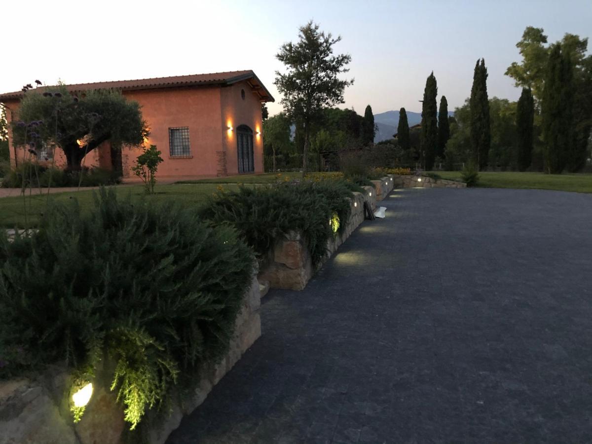 Casale Appia Bed & Breakfast Латина Екстериор снимка