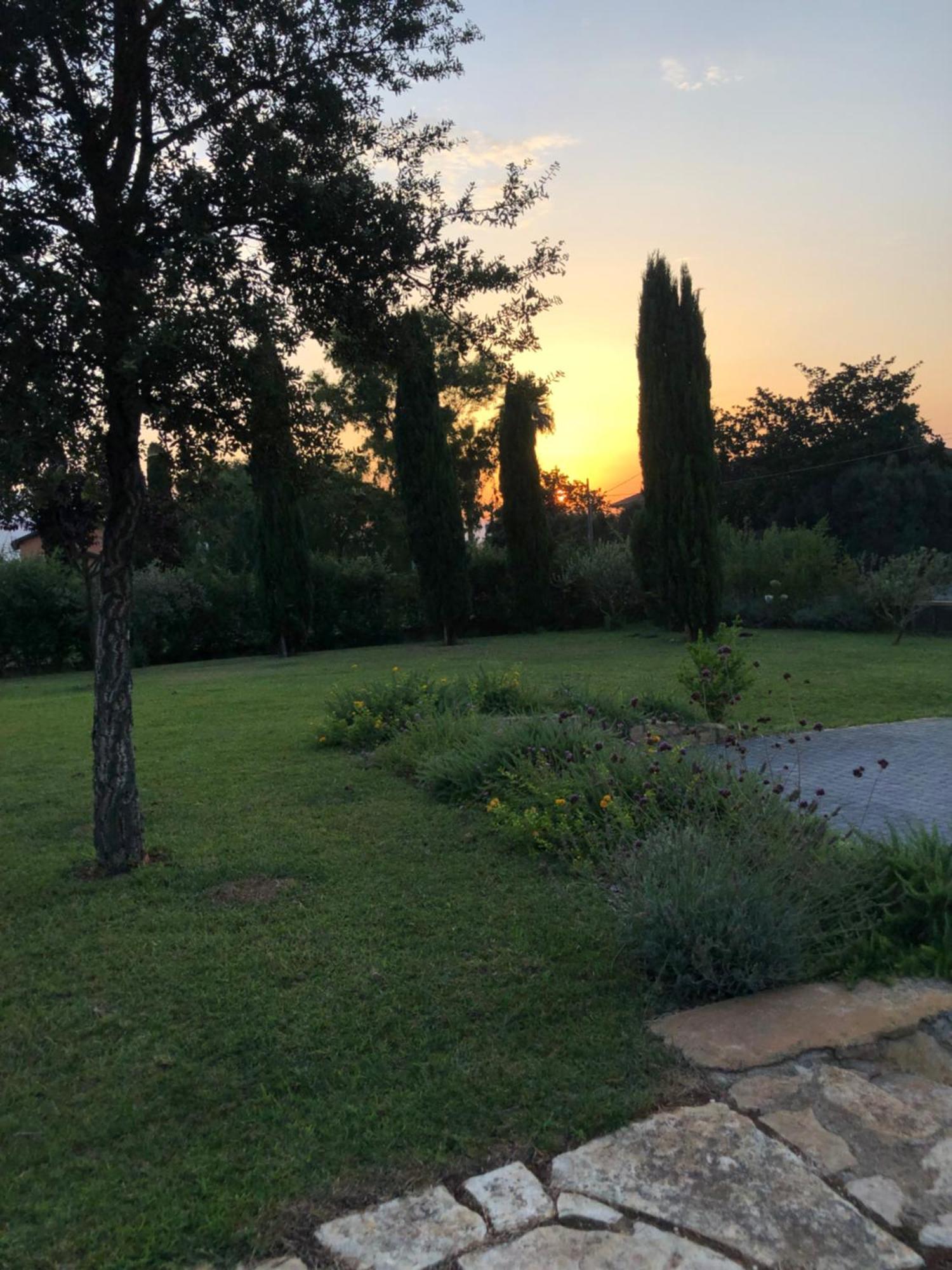 Casale Appia Bed & Breakfast Латина Екстериор снимка