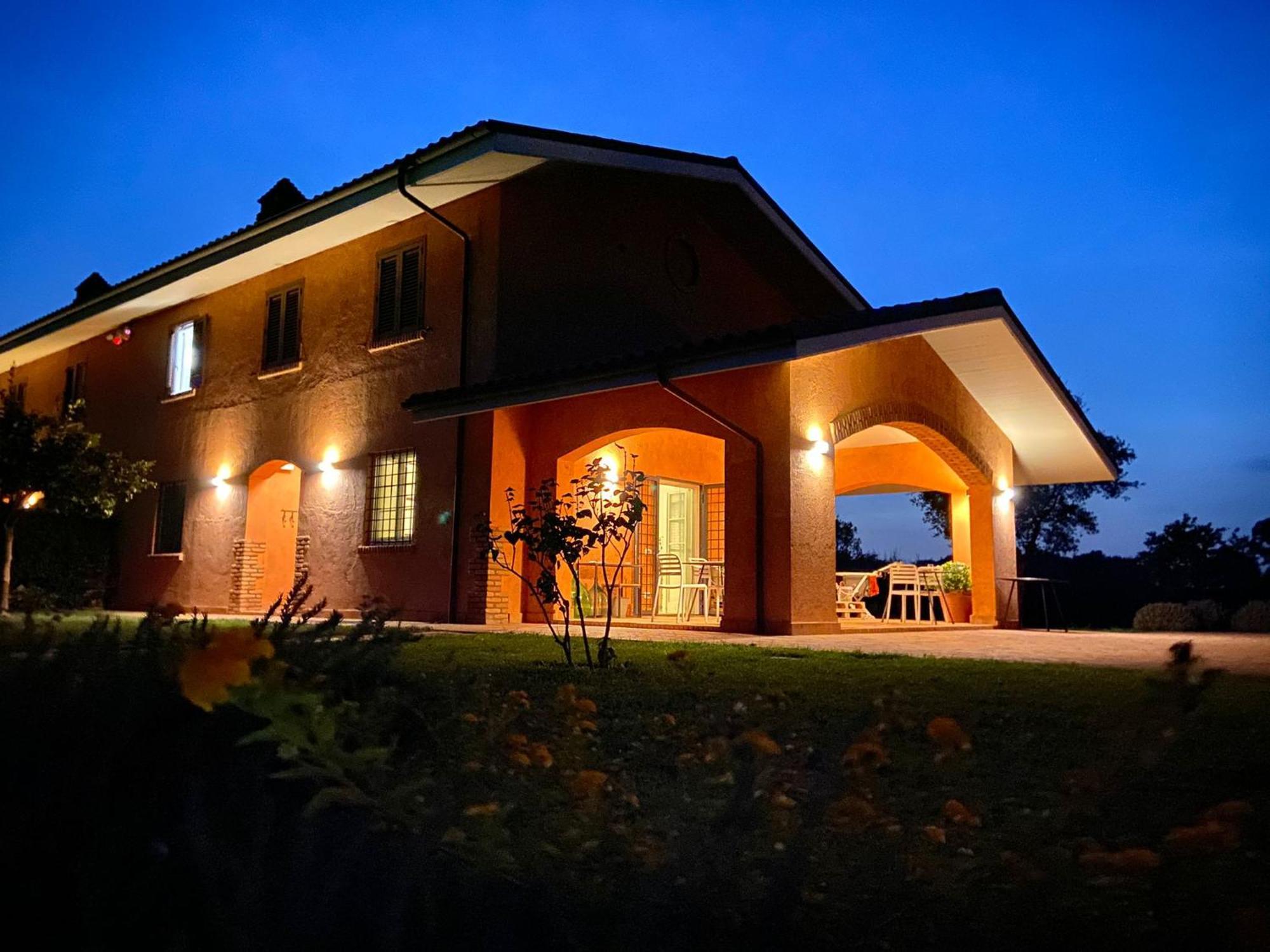 Casale Appia Bed & Breakfast Латина Екстериор снимка